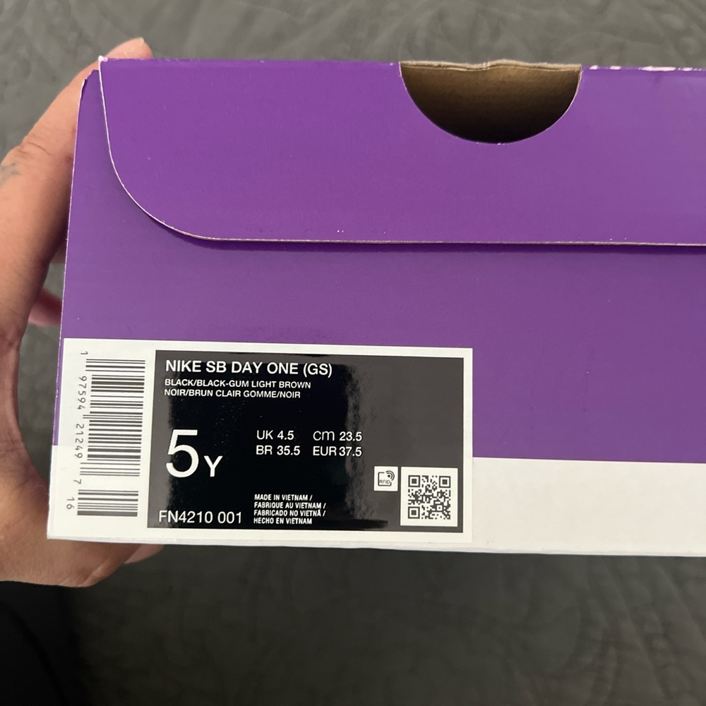 Nike Black Sneakers